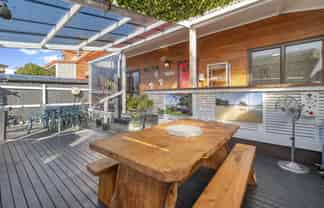 2/8 Leven Lane, Totara Heights