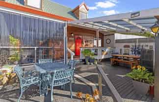 2/8 Leven Lane, Totara Heights