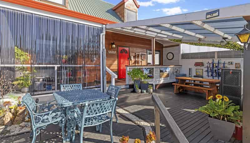 2/8 Leven Lane, Totara Heights