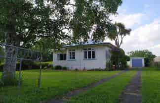 14 School Road, Woodville