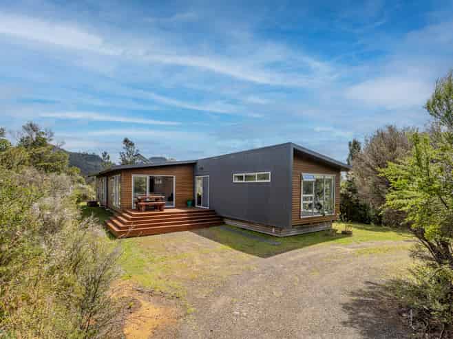 158 Silverstream Falls ROW, Whitianga