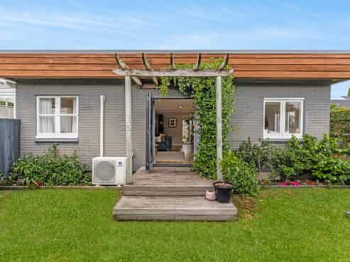 84 Banks Road, Mount Wellington