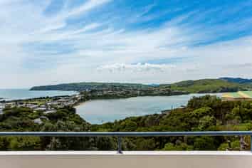 37 Kahu Road, Paremata