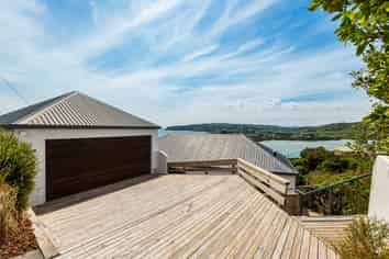 37 Kahu Road, Paremata