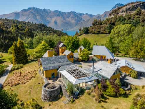Punatapu,  Glenorchy-Queenstown Road, Queenstown Central
