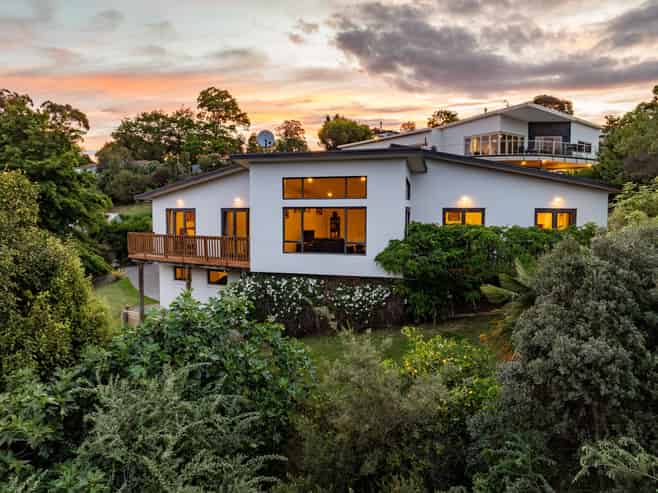 15 Te Mata Peak Road, Havelock North