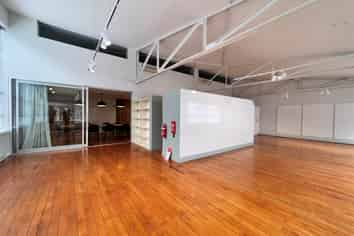 CREATIVE OFFICE IN FREEMANS BAY
