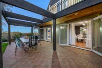 281 Point View Drive, Shamrock Park