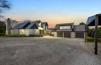 281 Point View Drive, Shamrock Park