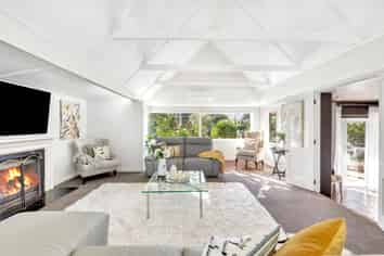 281 Point View Drive, Shamrock Park