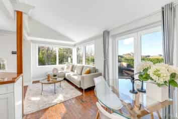 281 Point View Drive, Shamrock Park