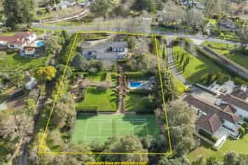 281 Point View Drive, Shamrock Park