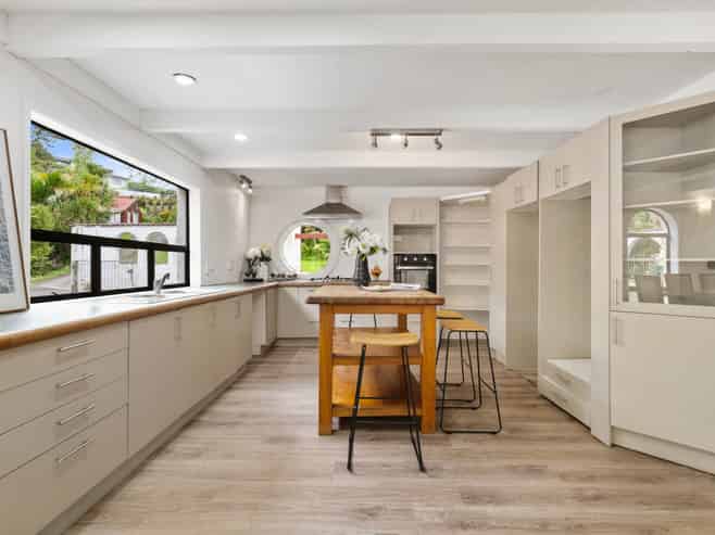 27 Gracechurch Drive, Flat Bush