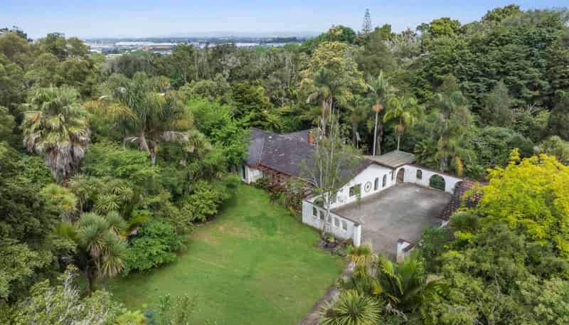 27 Gracechurch Drive, Flat Bush