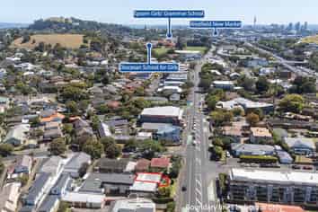 1/127 Great South Road, Greenlane