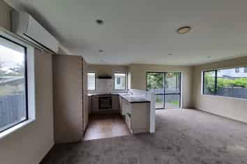 100B Cobham Crescent, Kelston