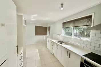 6 Yearsley Place, Manurewa