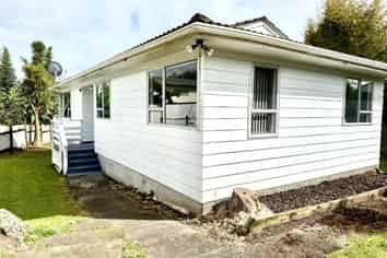 6 Yearsley Place, Manurewa