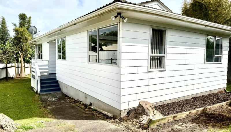 6 Yearsley Place, Manurewa