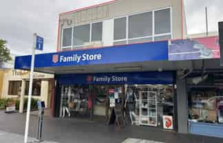 Upper floor leasing central Taradale location