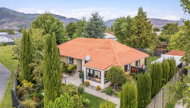 7 Coach Court, Cromwell