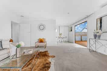 21 Wharf Road, Te Atatu Peninsula