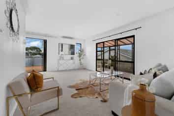 21 Wharf Road, Te Atatu Peninsula