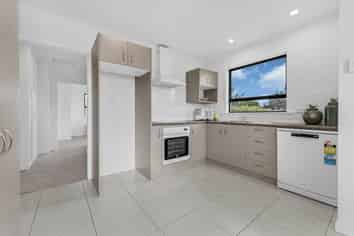 21 Wharf Road, Te Atatu Peninsula