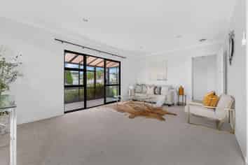 21 Wharf Road, Te Atatu Peninsula