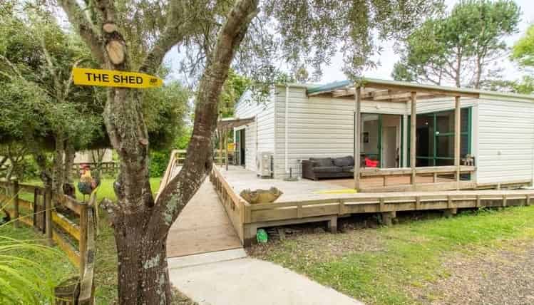 301 Riverhead Road, Riverhead