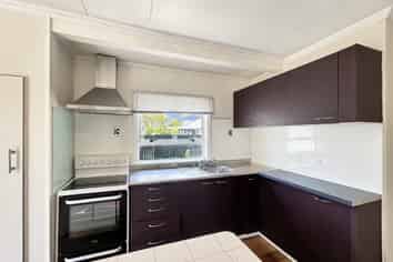 196A Ferguson Street, West End