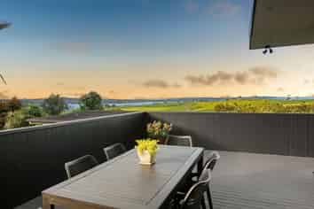 181 Vaughans Road, Okura