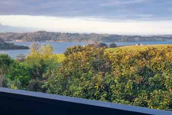 181 Vaughans Road, Okura