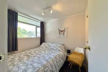 2a/145 Ohiro Road , Brooklyn