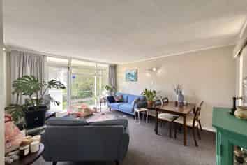 2a/145 Ohiro Road , Brooklyn