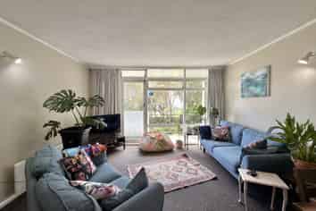 2a/145 Ohiro Road , Brooklyn