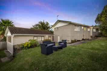 6 Spinella Drive, Bayview