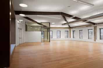 CHARACTER OFFICE WITH 10 CAR PARKS
