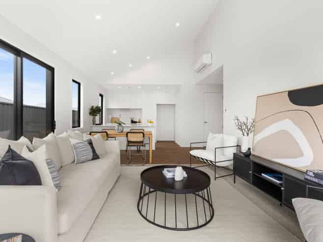 6 Tutira Place, Poraiti