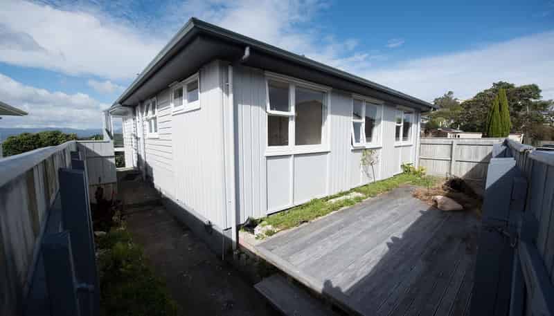 12 Maple Grove, Kingston