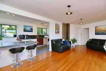 52 Orrick Crescent, Avondale