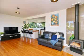 52 Orrick Crescent, Avondale