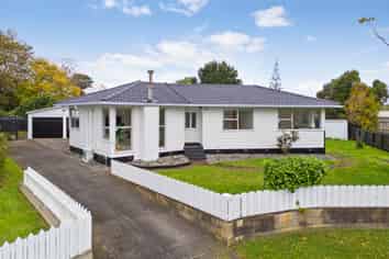 17 Nan Place, Pakuranga Heights