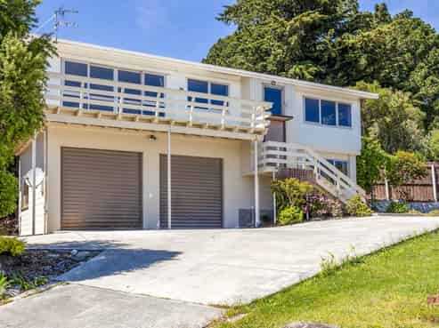 224A Cannon Hill Crescent, Mount Pleasant