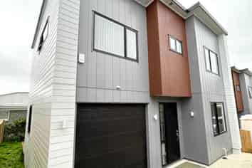 21B Andrew Road, Howick