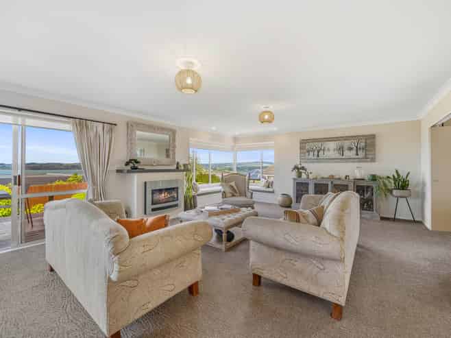 3 Pounamu Place, Shelly Park