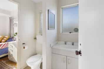 16 Morrie Laing Avenue, Mount Roskill