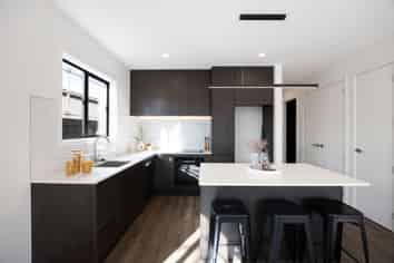 2/8 Lumino Terrace, Peacocke