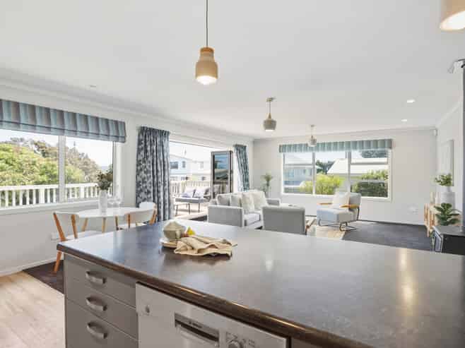 7B Titoki Road, Waikanae Beach