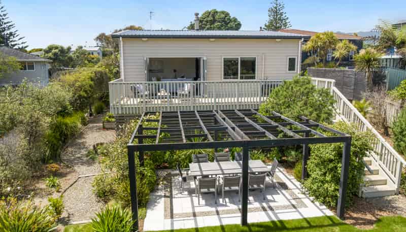 7B Titoki Road, Waikanae Beach